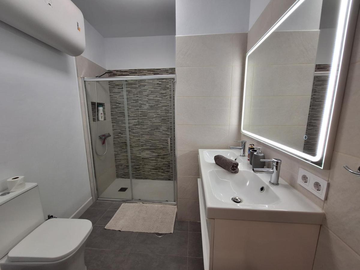 Habitacion Con Bano Privado En Un Piso Con Familia Санта-Круз-де-ла-Пальма Экстерьер фото